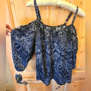 Torrid size 00 cold shoulder blouse